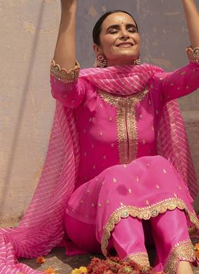 Hot pink embroidered georgette kurta set 3