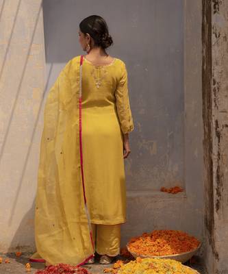 Lime embroidered georgette kurta set 2