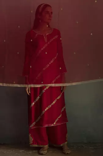 Red embroidered georgette kurta set
