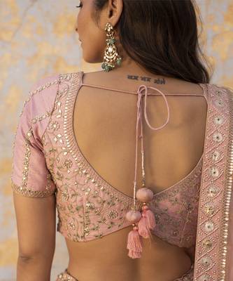 pink embroidered organza Lehenga 4