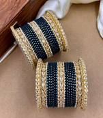 Velvet dot metal bangle set