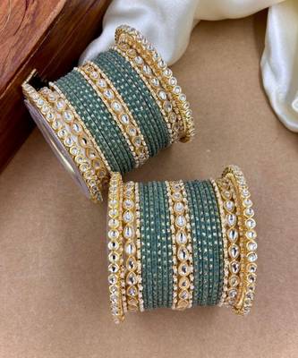 Velvet dot metal bangle set 1