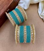 Velvet dot metal bangle set