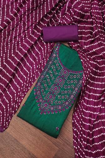 Women's green unstitched embroiderd cotton dress material 