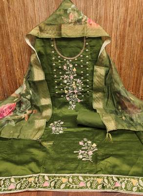 Women's green unstitched embroiderd jaam sattin cottn dress material  3