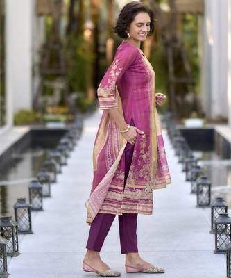 Women's Gorgeous Silk Blend Embroidery Straight Kurta with Pant And Dupatta Set 2