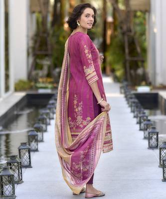 Women's Gorgeous Silk Blend Embroidery Straight Kurta with Pant And Dupatta Set 3