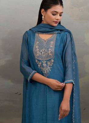 Turquoise paach patti zardosi kurta suit set 5
