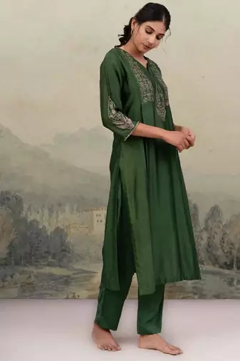 Bottle green kasab buta kurta set