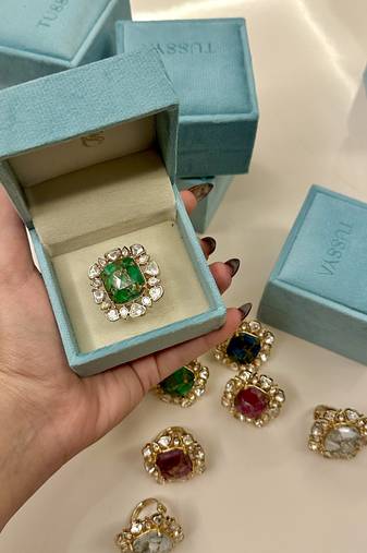 Gold kundan