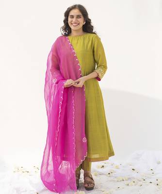 Green plain cotton silk kurta set 1