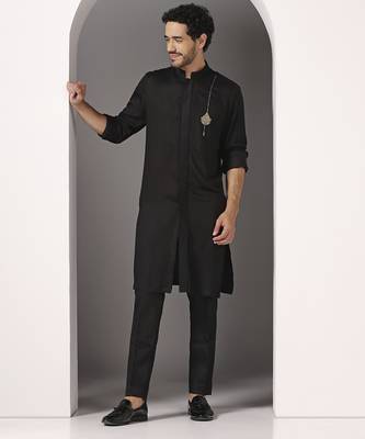 Black embroidered cotton kurta pajama 1