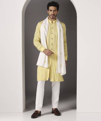 Yellow embroidered cotton kurta set 1