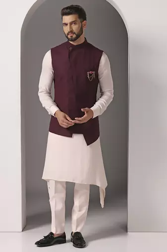 Pink plain cotton kurta set with maroon jacket