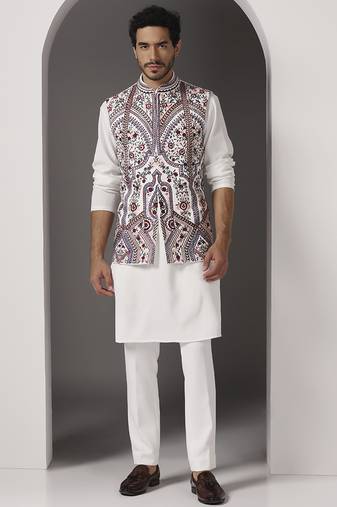 Ivory embroidered crepe kurta set with ivory embroidered jacket