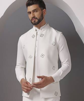 Ivory embroidered crepe kurta set with mirror ivory jacket 4