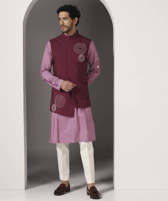 Pink embroidered cotton silk kurta set with maroon embroidered jacket 2