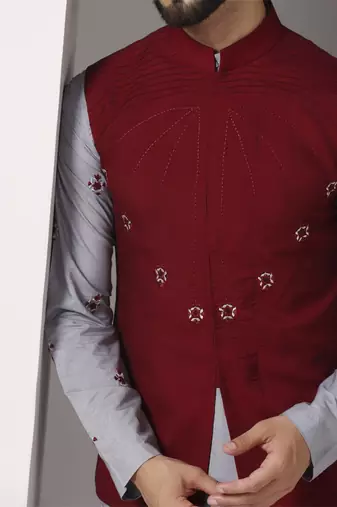 Grey embroidered cotton silk kurta set with maroon embroidered jacket