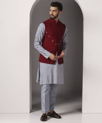 Grey embroidered cotton silk kurta set with maroon embroidered jacket 4