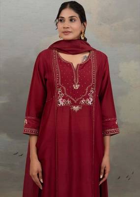 Magenta pink mehrab suit set 1