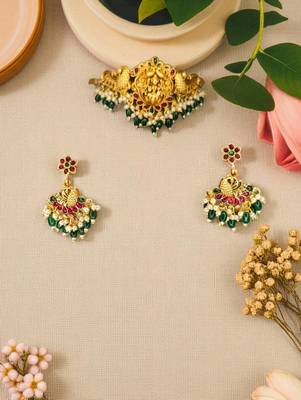Golden glamourantique temple peacock jewelry set – gold-toned with pearl & green beads 4
