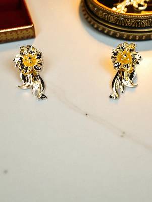 Golden glamour anti tarnish statement floral drape earrings 3