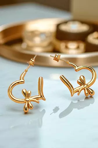 Golden glamouranti-tarnish floral love heart hoop earrings