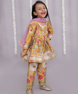 Yellow printed cotton silk kurta set 4