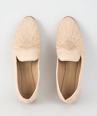 Pink woven leather mens juttis 1
