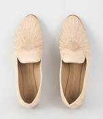 Pink woven leather mens juttis