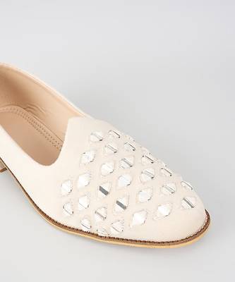 White woven leather mens juttis 2