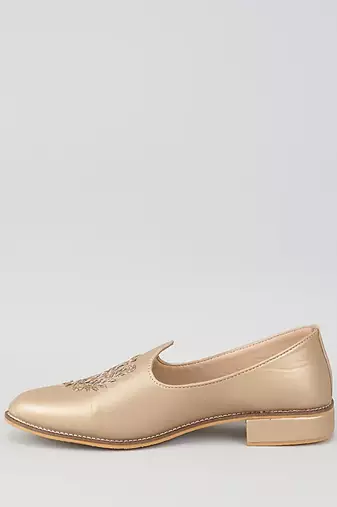 Gold  woven leather mens juttis