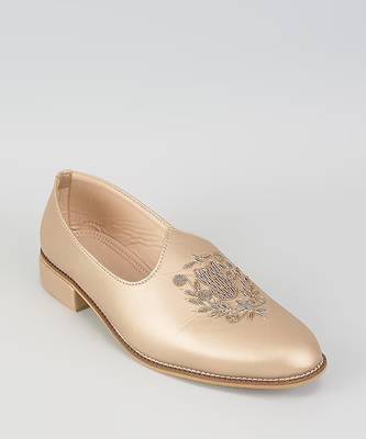 Gold  woven leather mens juttis 4