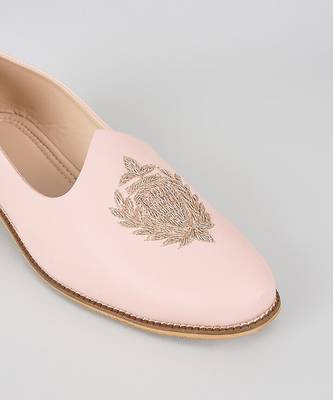 Pink woven leather mens juttis 2