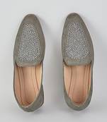 Grey woven leather mens juttis