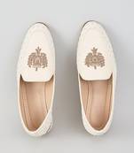 White woven leather mens juttis