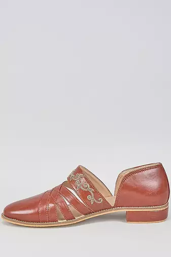 Brown woven leather mens juttis