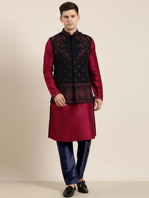Black pashmina embroidered jacket with maroon kurta set 2