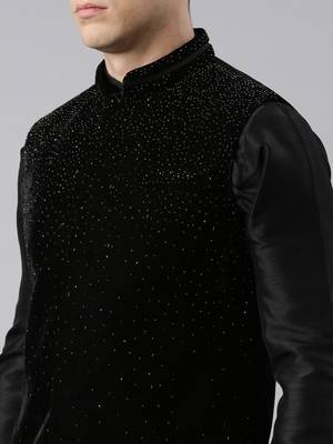 Black velvet hand embroidery jacket set 2