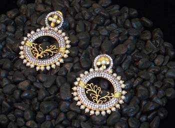 Classic victorian style colored stone earring 1