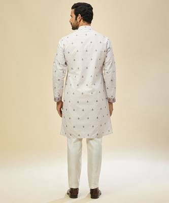 White embroidered crepe kurta pajama 3