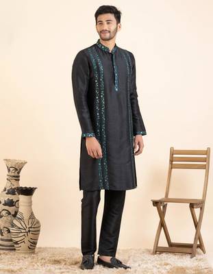 Green embroidered  jacket kurta set 4