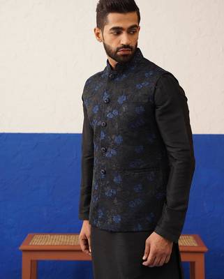 Black embroidered jacket with black kurta set 2