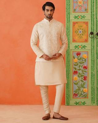 Cream chain stitch embroidery kurta jacket set 3