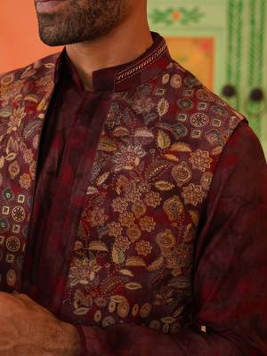 Maroon printed jacket kurta set 4