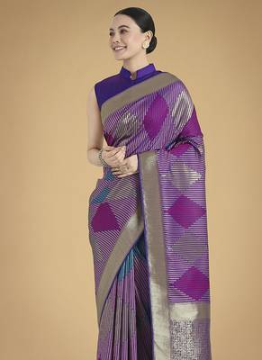 Lavender colour banarasi satin silk blend zari weaving saree 3