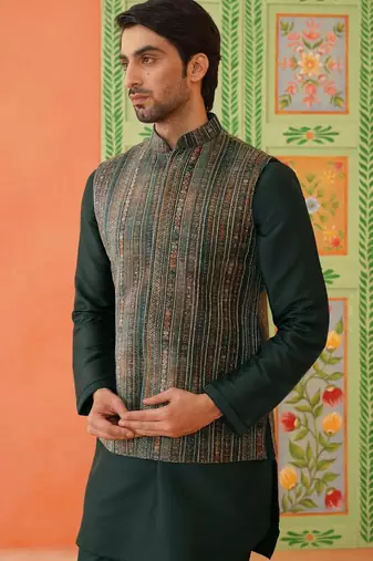 Multi printed velvet fabric jacket set