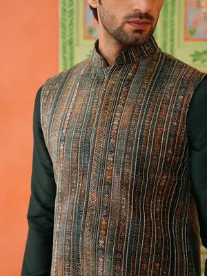 Multi printed velvet fabric jacket set 4