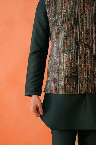 Multi printed velvet fabric jacket set
