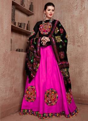 Pink Gujarati Gamthi Hand Embroidered Cotton Indian Traditional Dandiya Raas Garba Ghagra Choli For Navratri 3
